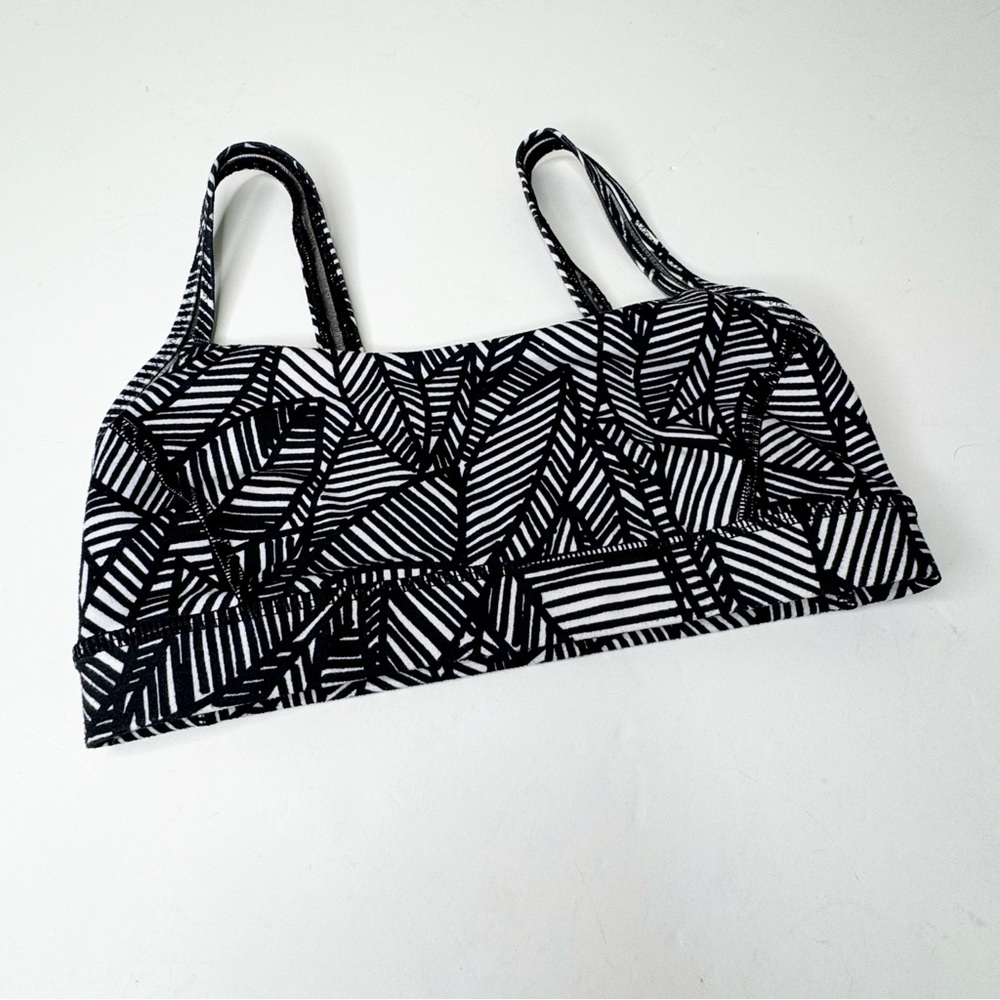 Lululemon Straight Up Bra Banana Leaf White Black Size 4